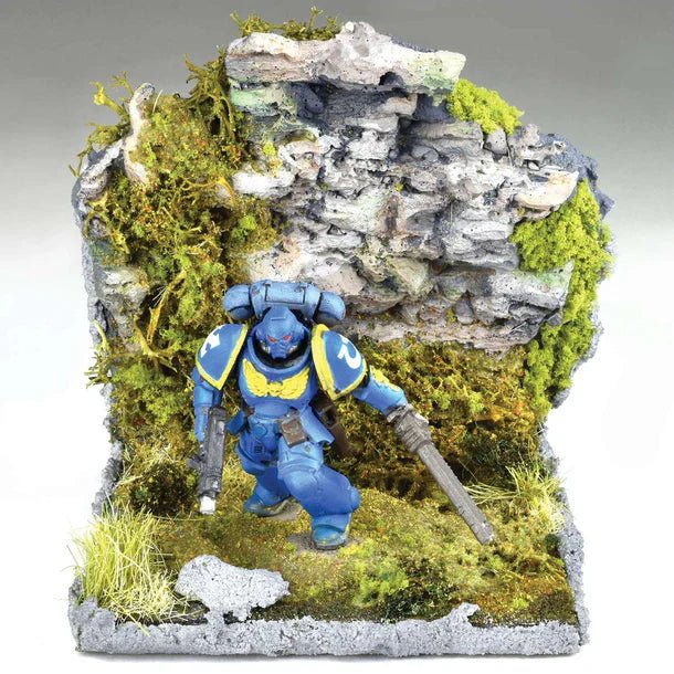 Painting Warhammer 40K Miniatures: A Hobbyist’s Guide