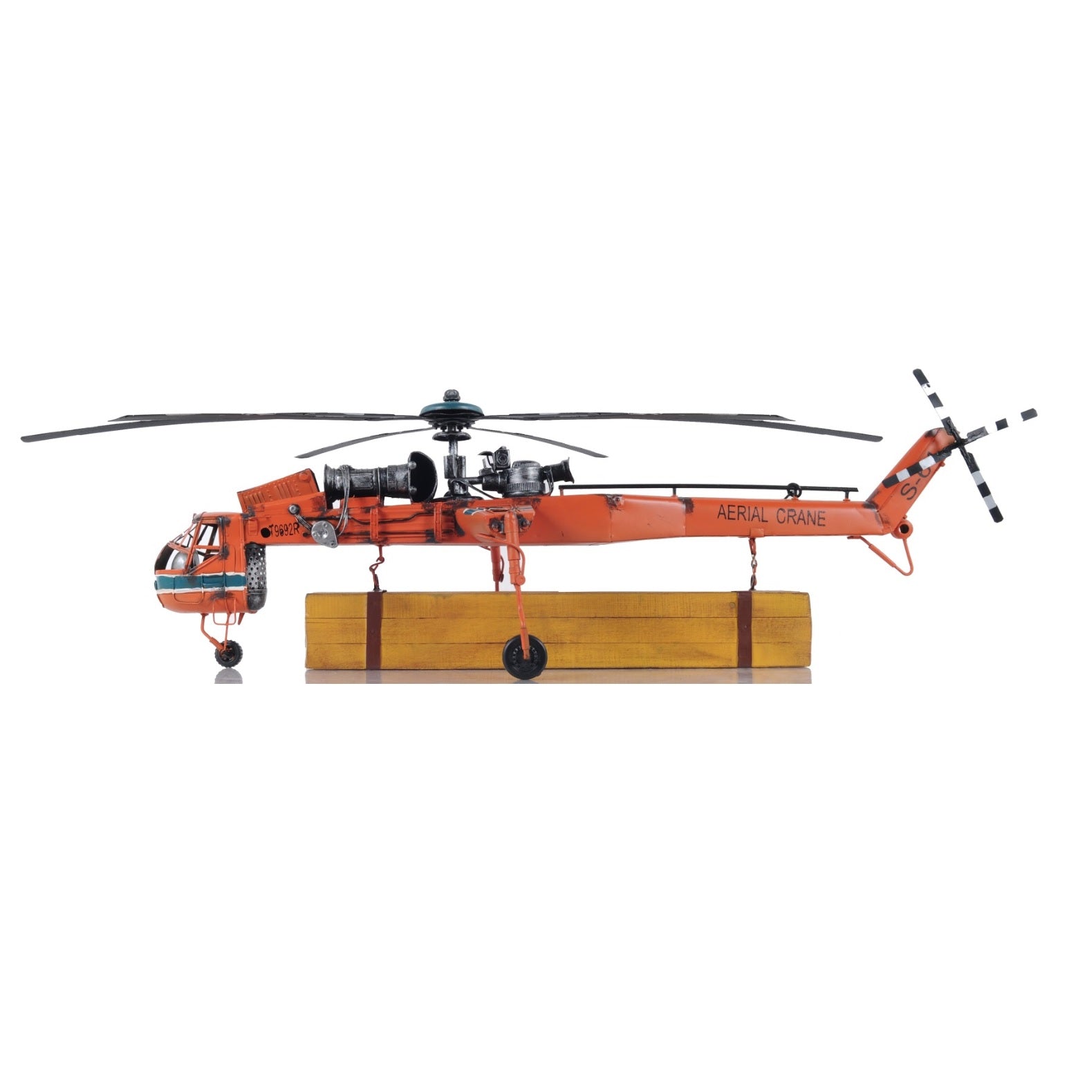 Old Modern Handicrafts Sikorsky S-64 Skycrane Model - 1/20 Scale