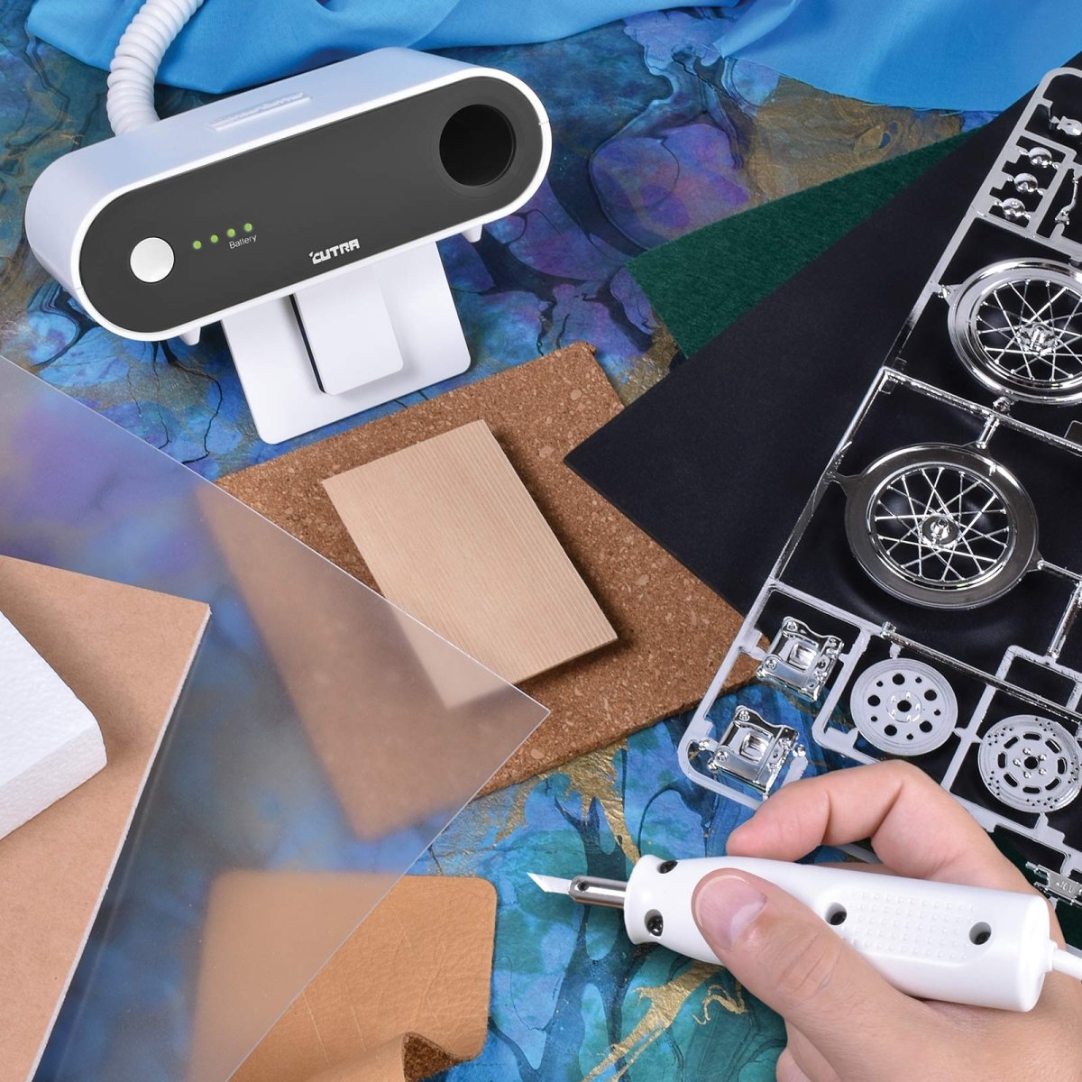 The WonderCutter S Ultrasonic Cutter